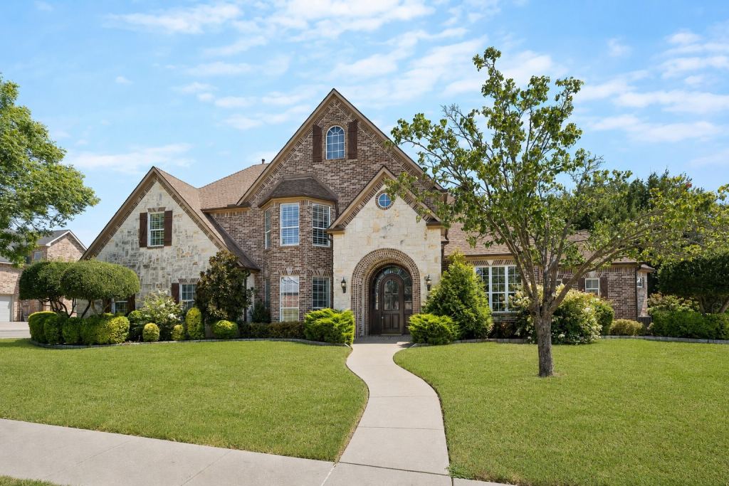804 White Buffalo Lane