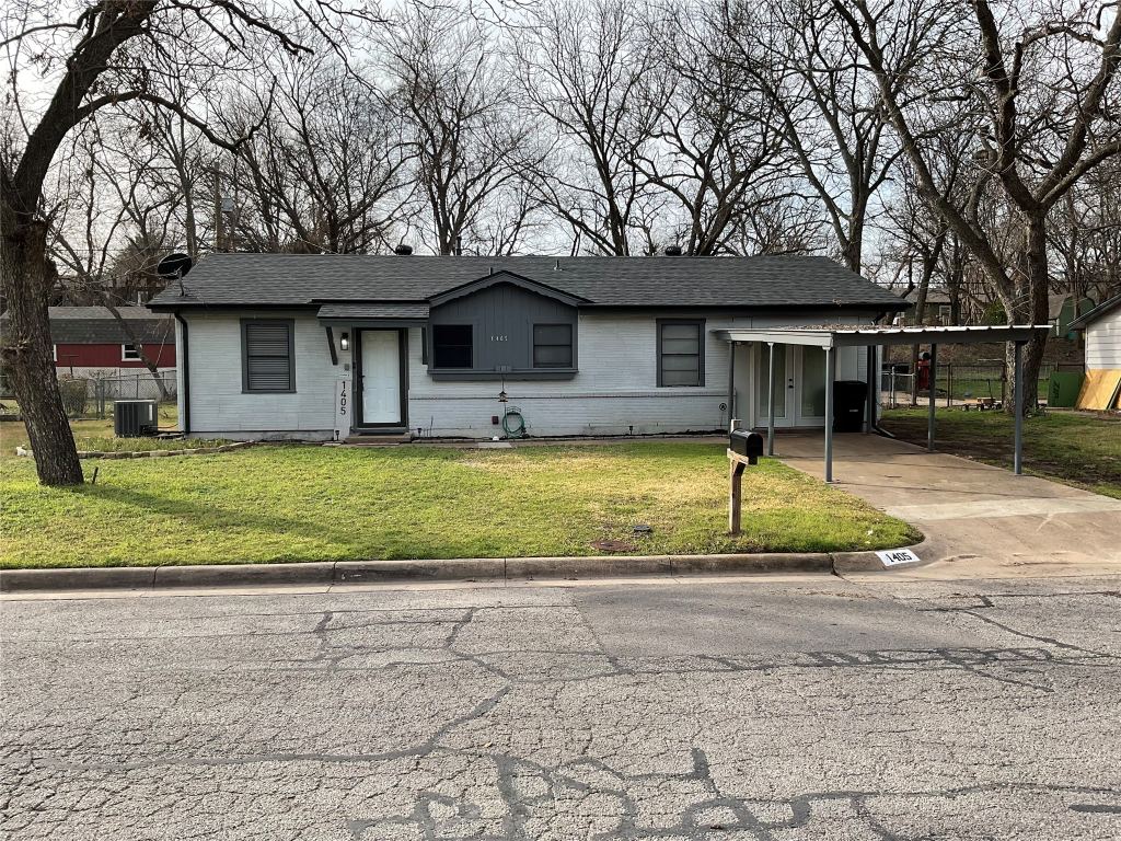 1405 W Ball Street, Weatherford, TX 76086 — photo 1
