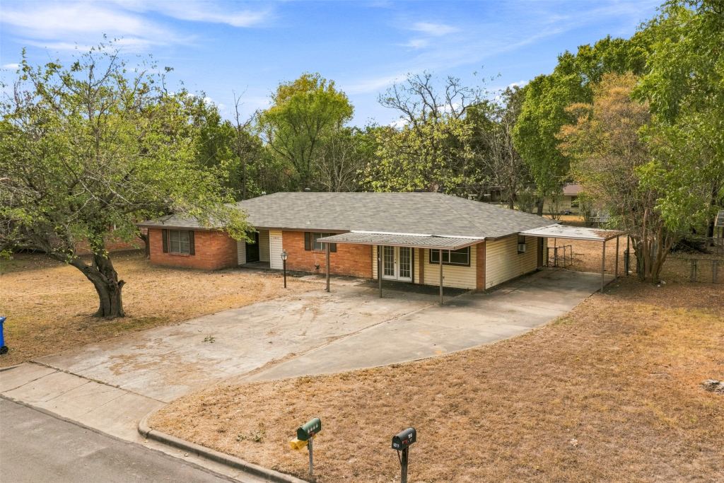 1407 Berkshire Street, Waco, TX 76705 — photo 1