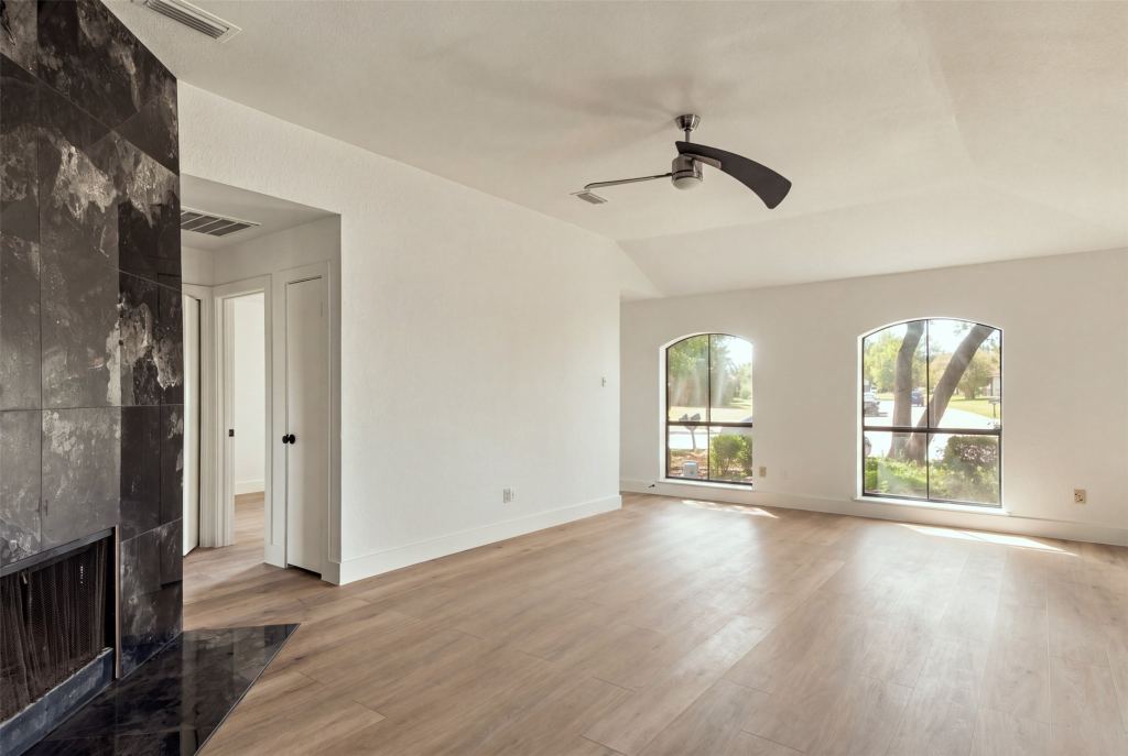 113 Cole Street, Garland, TX 75040 — photo 1