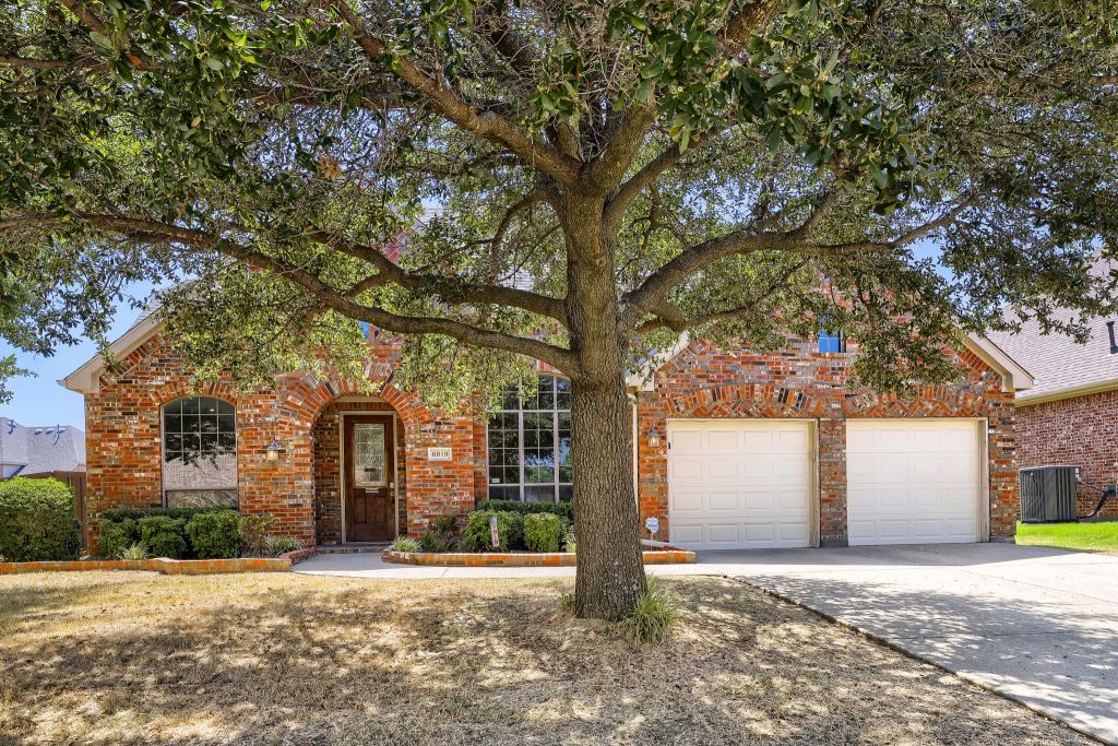 6919 Navigation Drive, Grand Prairie, TX 75054 — photo 1