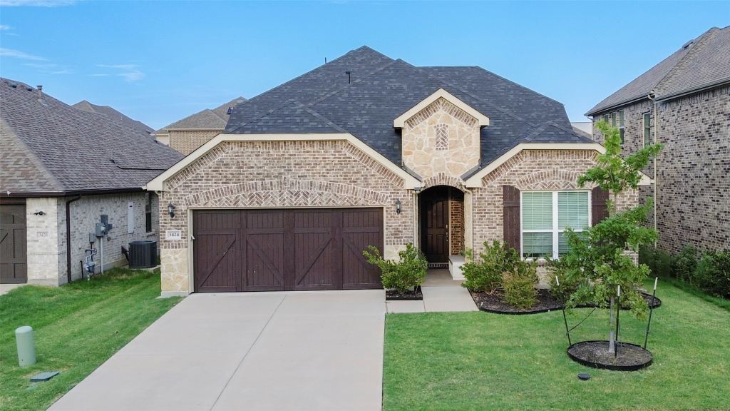 3424 Etta Terrace