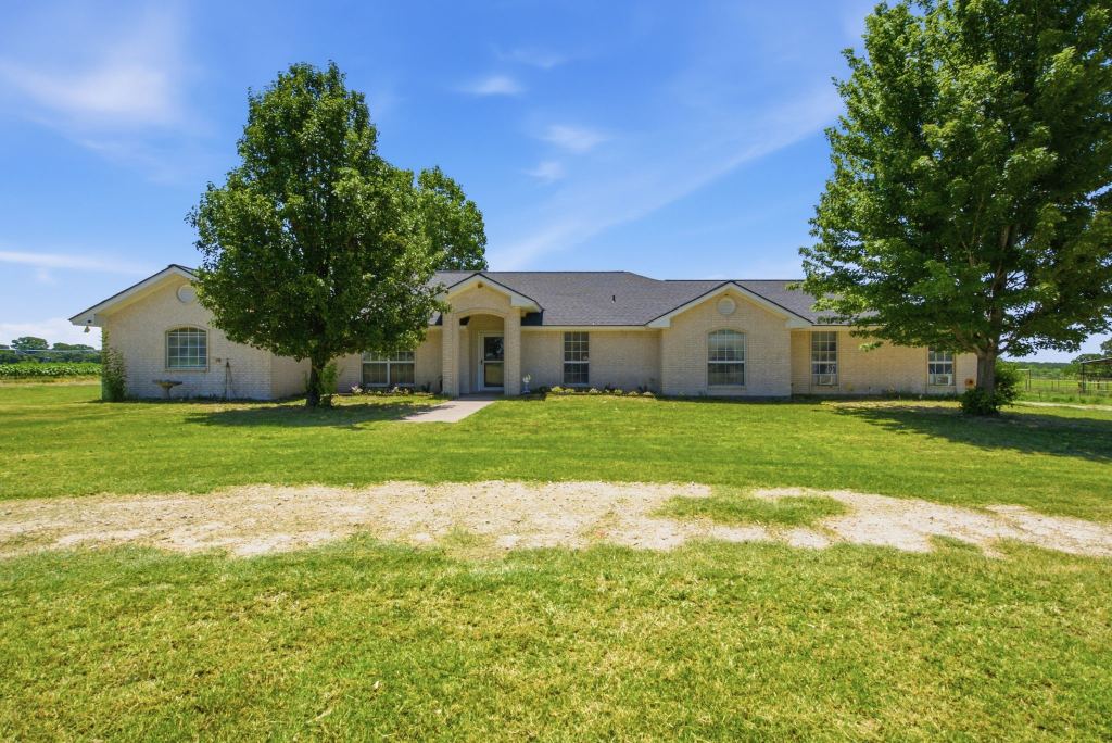 1640 County Road 185, Stephenville, TX 76401 — photo 1
