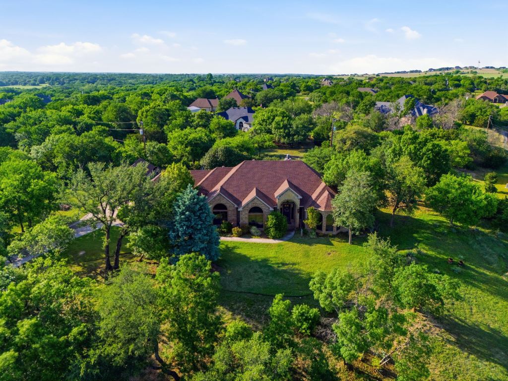 128 Horizon Circle, Azle, TX 76020 — photo 1