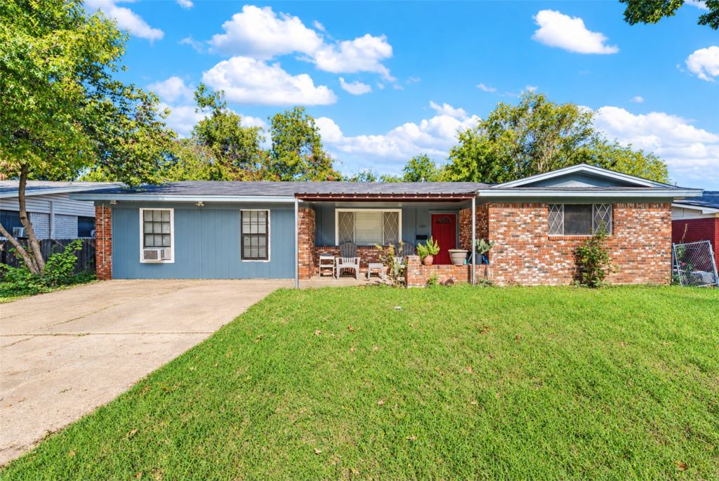 1001 N 57 th Street, Waco, TX 76710 — photo 1