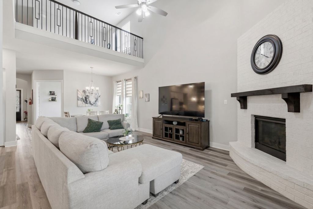 3001 Milton Drive