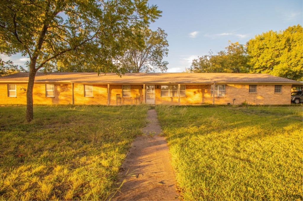 317 Shady Brook Lane