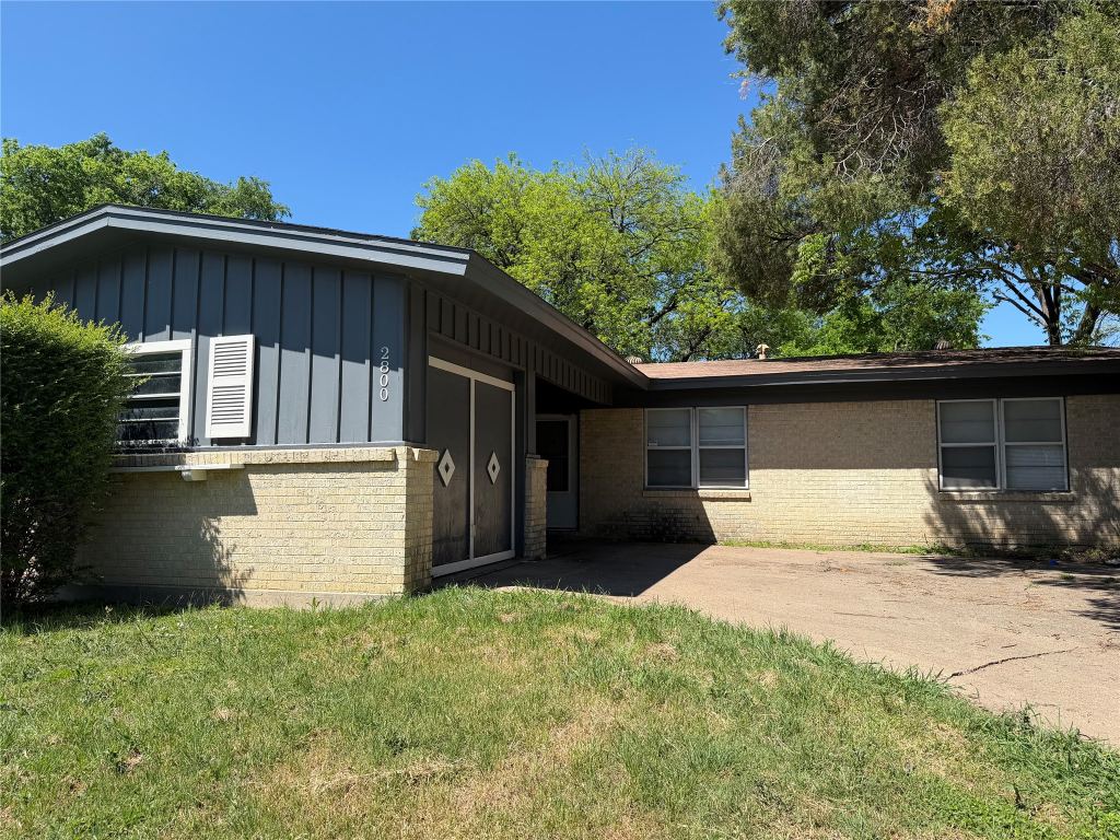 2800 W Fuller Avenue, Fort Worth, TX 76133 — photo 1