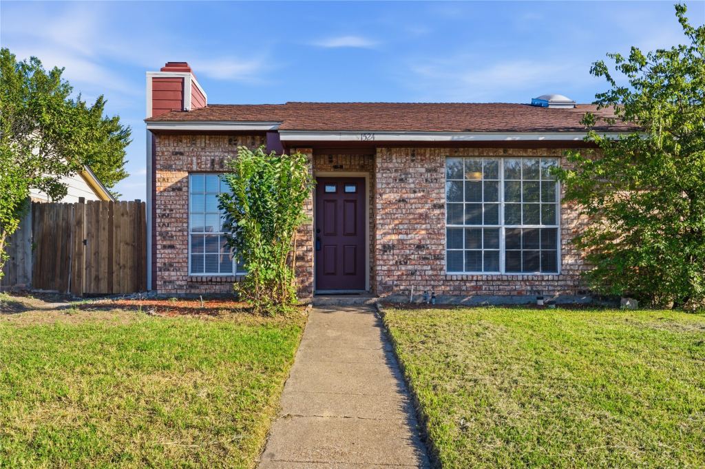 1524 Abilene Drive, Mesquite, TX 75150 — photo 1