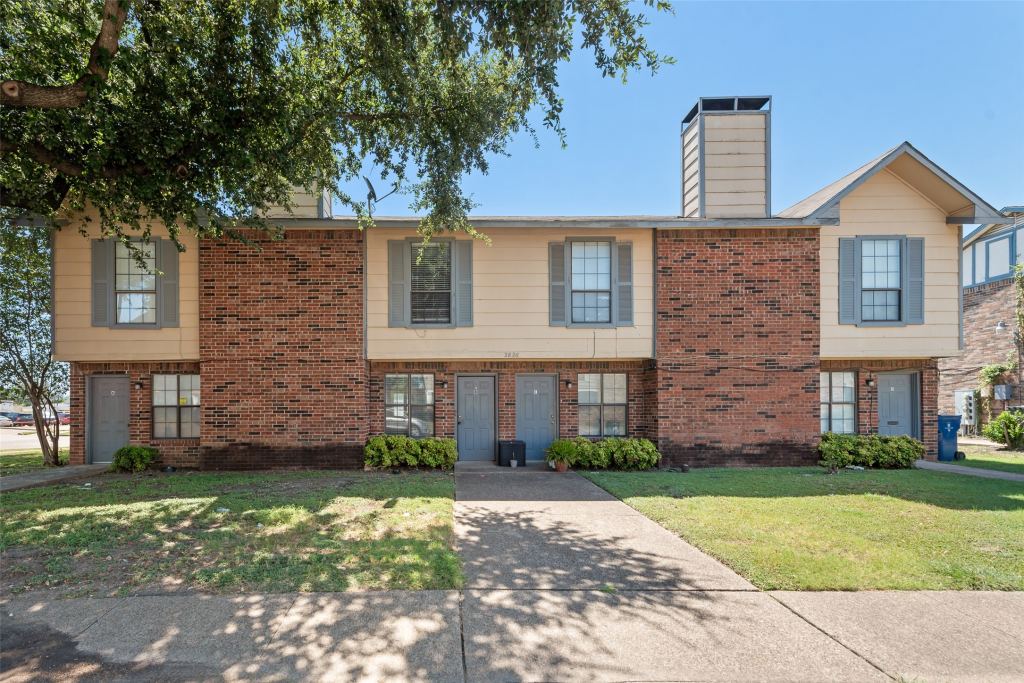 2826 Wimbledon Court B, Garland, TX 75041 — photo 1