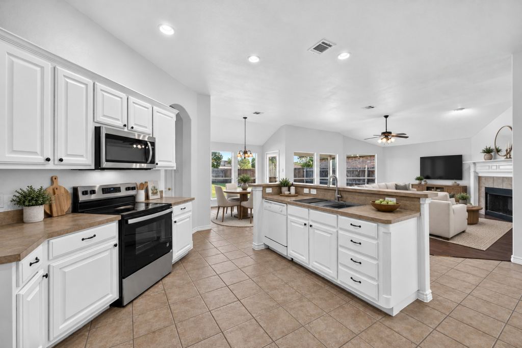 1311 Crest Glen Drive