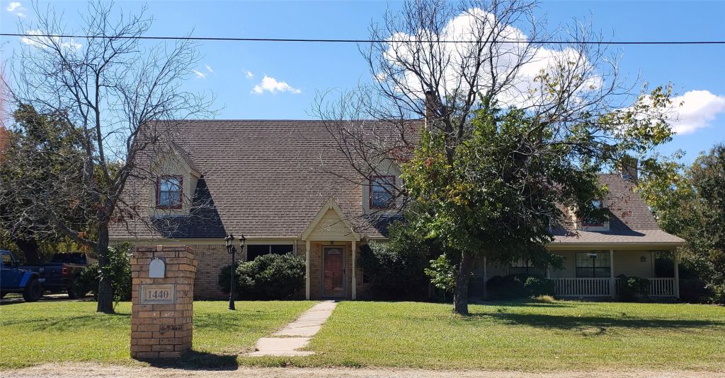 1440 S Keller Road, Mineral Wells, TX 76067 — photo 1