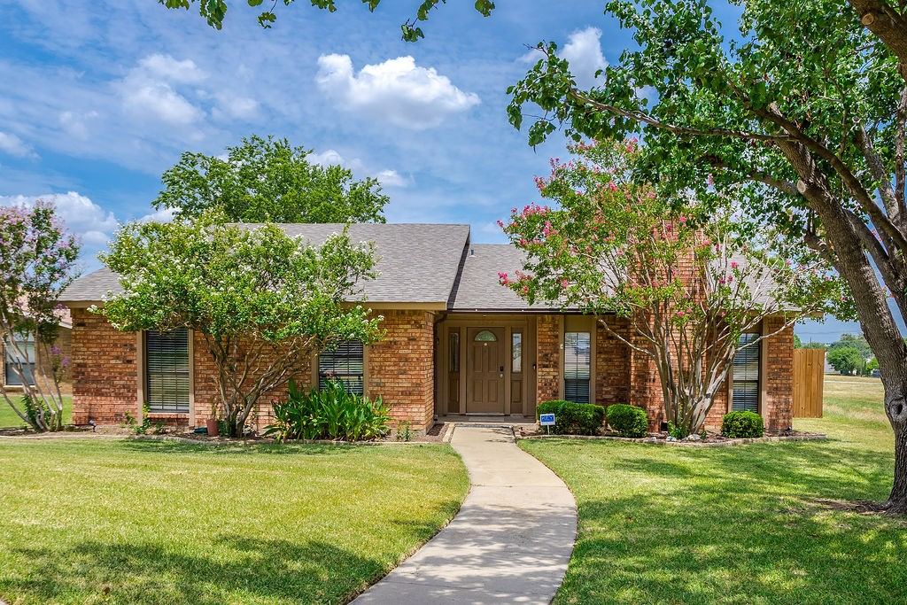 5264 Pruitt Drive, The Colony, TX 75056 — photo 1