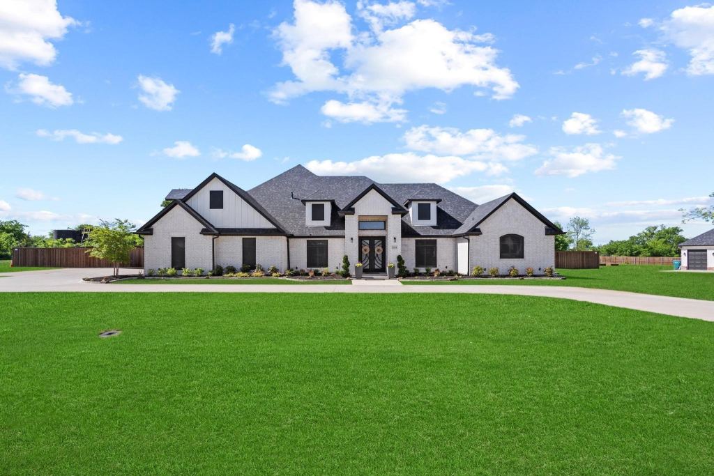 2214 Norwood Street, Sherman, TX 75092 — photo 1
