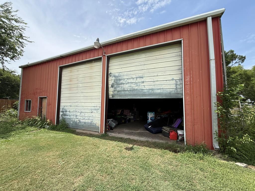 4324 W Park Row Boulevard, Corsicana, TX 75110 — photo 1