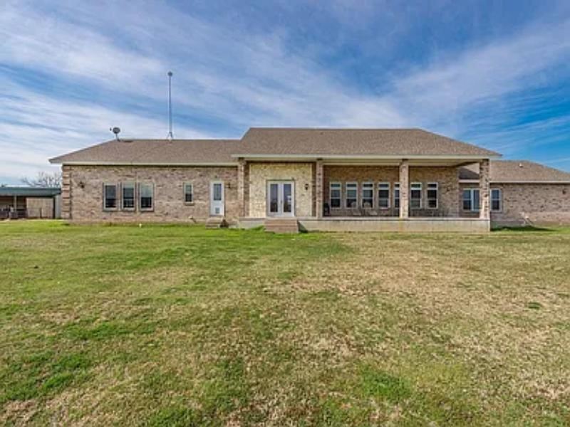 231 Sanchez Creek Drive, Weatherford, TX 76088 — photo 1