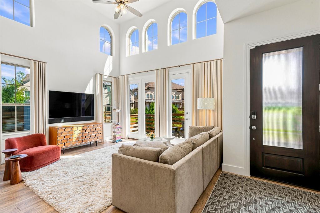 413 Sugarmaple Lane, McKinney, TX 75071 — photo 1