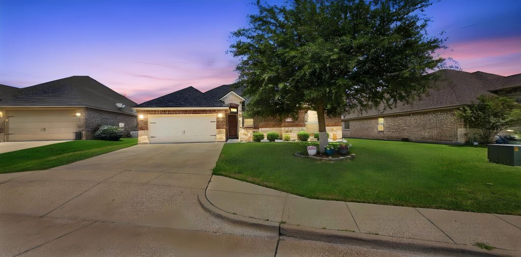 608 Donna Circle