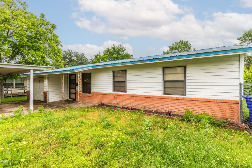 1516 Bryan Avenue, Waco, TX 76708 — photo 1
