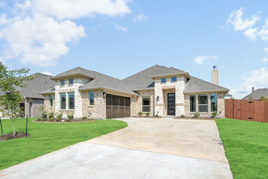 4029 Eagles Bluff Road