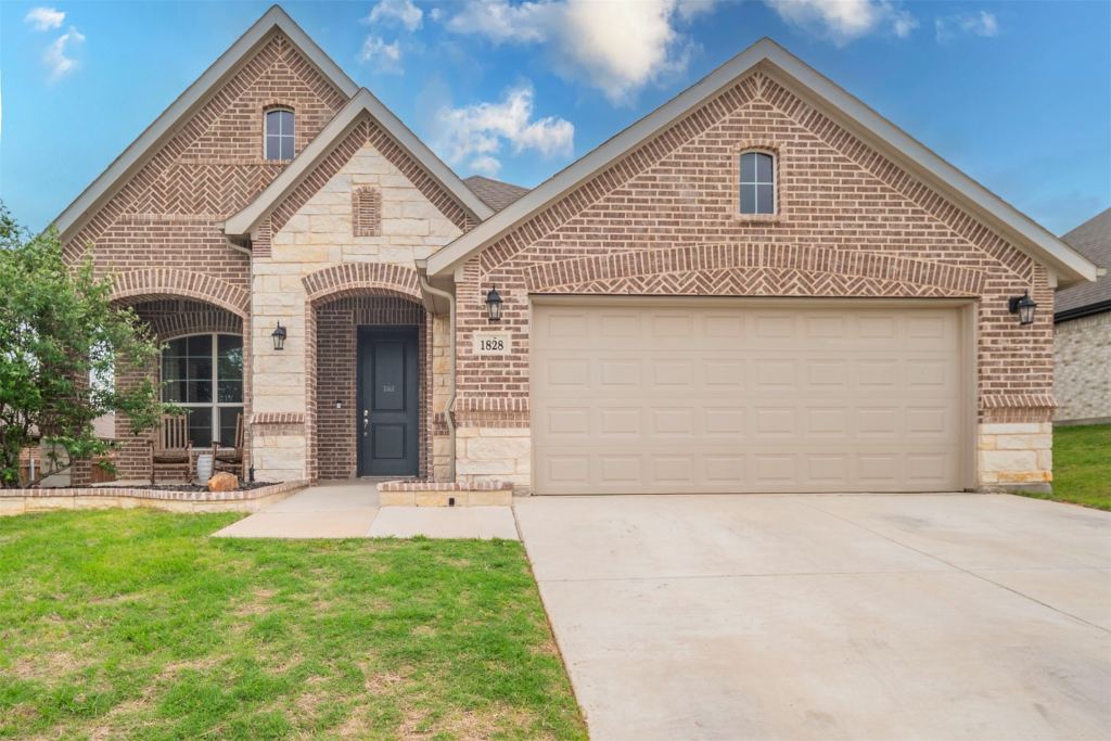 1828 Abelia Lane, Weatherford, TX 76086 — photo 1