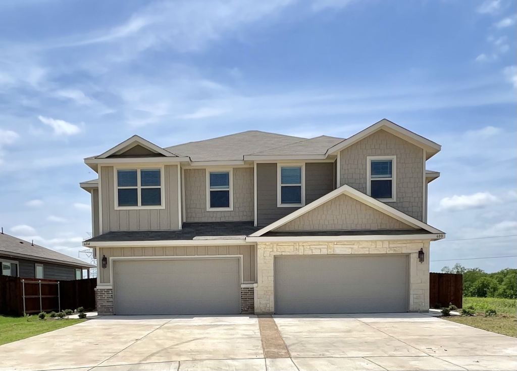604 Harvest Moon Drive, Venus, TX 76084 — photo 1