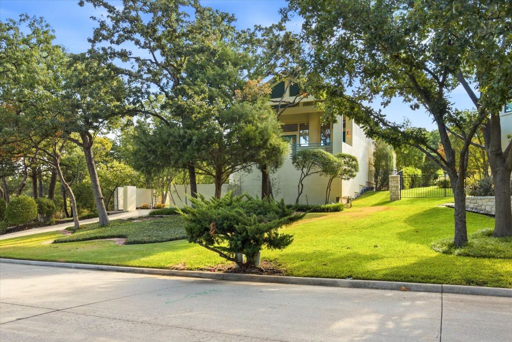 3606 Labrador, Grapevine, TX 76051 — photo 1