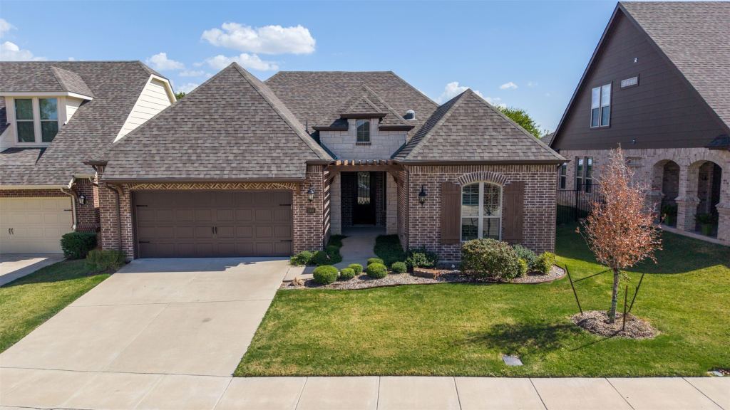 2908 Esplanade Boulevard 2908
