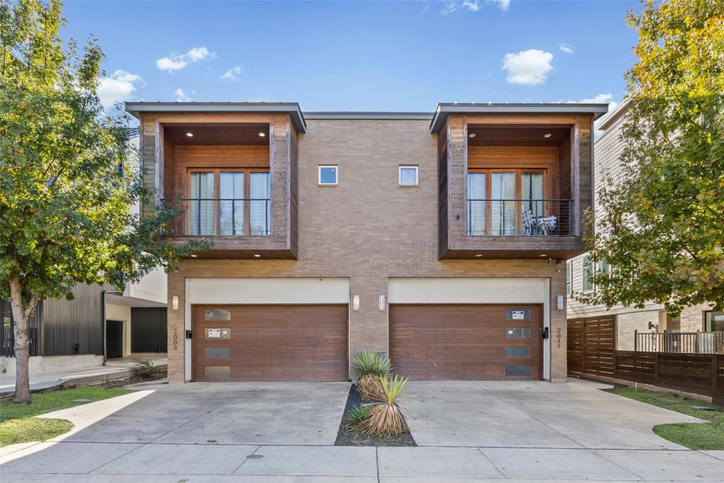 2011 N Prairie Avenue 2011, Dallas, TX 75204 — photo 1