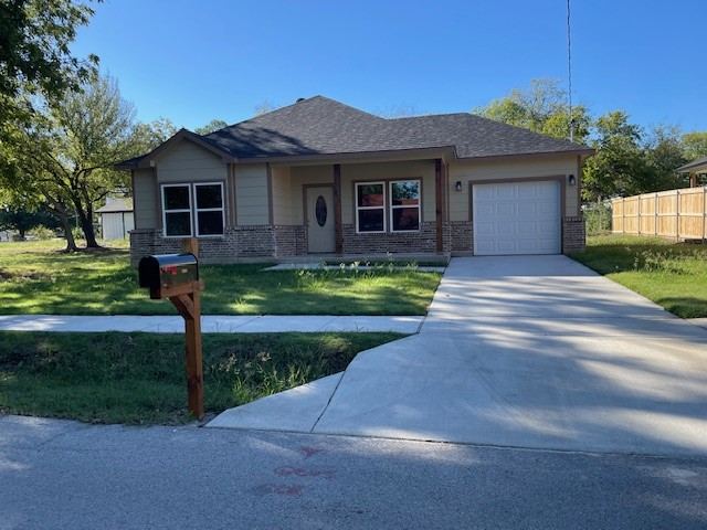 1915 MORSE Street, Greenville, TX 75401 — photo 1