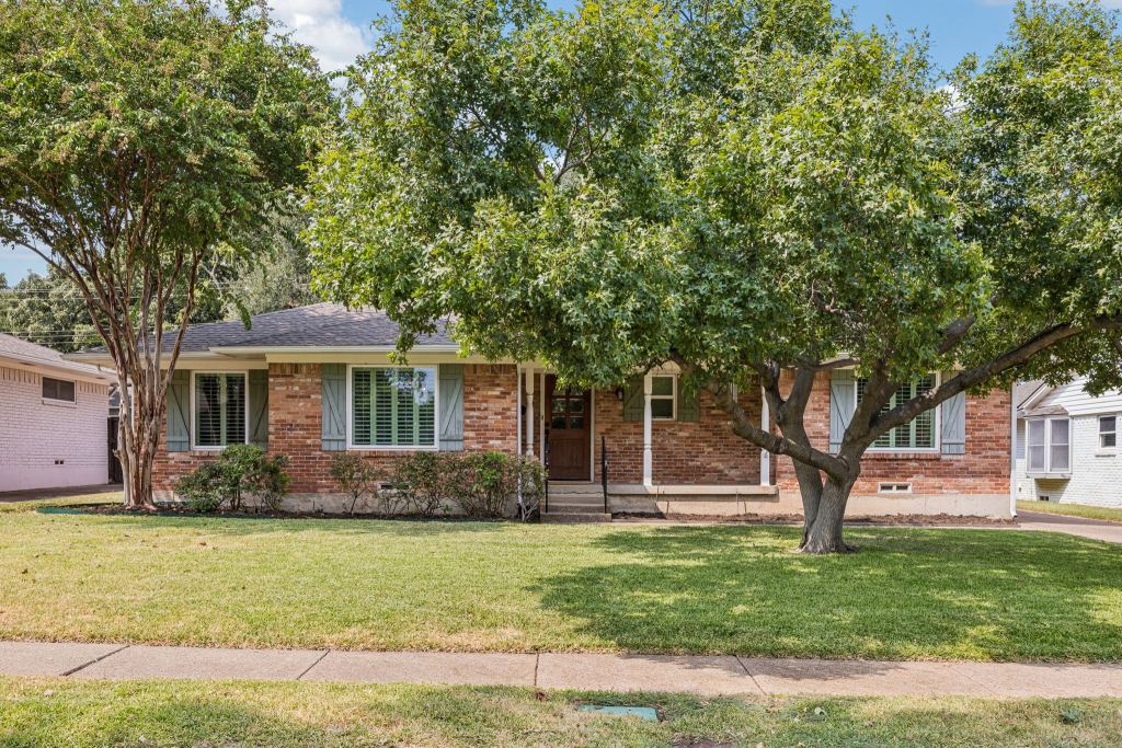 10507 Royalwood Drive