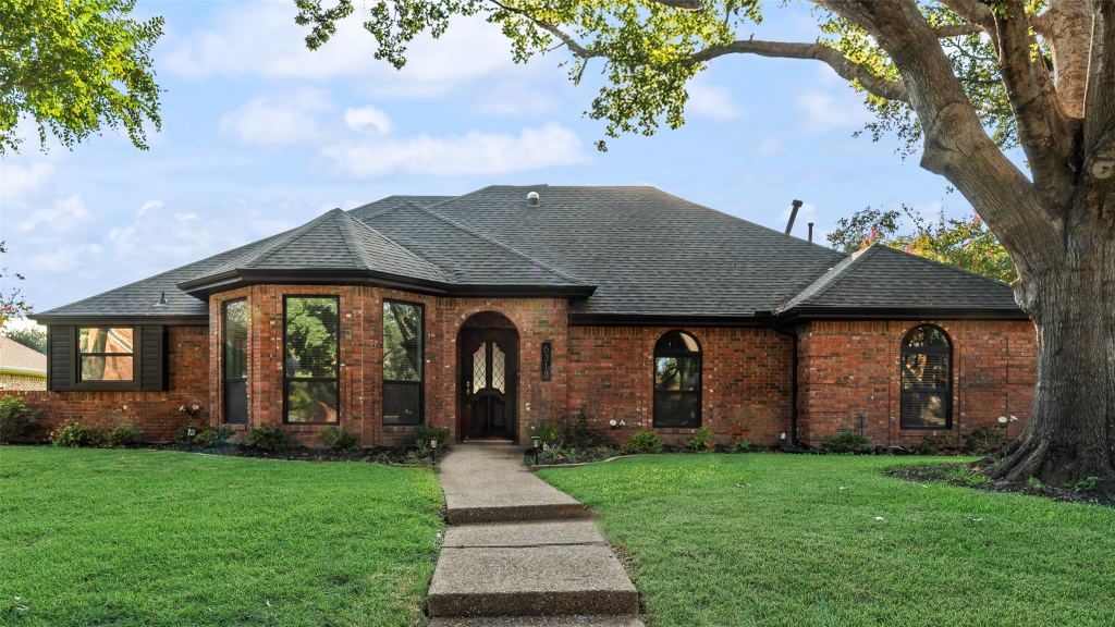 6313 Chelsea Way, Garland, TX 75044 — photo 1