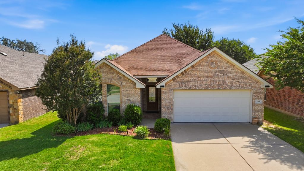 1408 Lauren Lane, Granbury, TX 76048 — photo 1