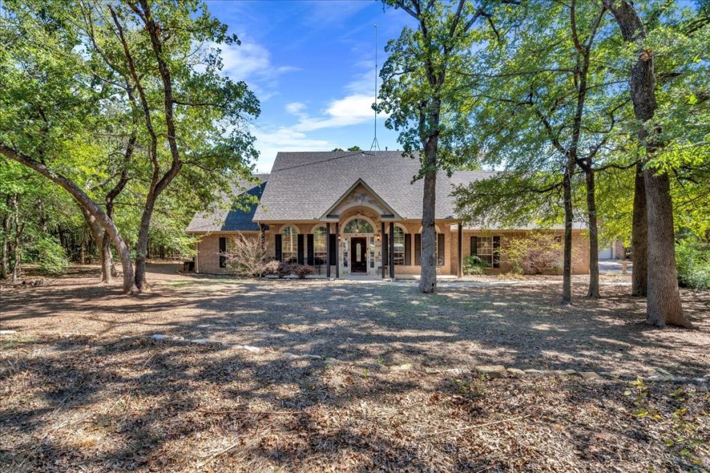 9645 Oak Meadow Lane, Pilot Point, TX 76258 — photo 1
