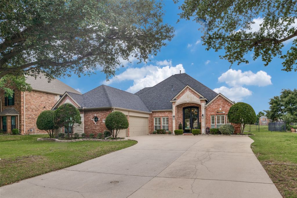 10413 Broadmoor Lane, Rowlett, TX 75089 — photo 1