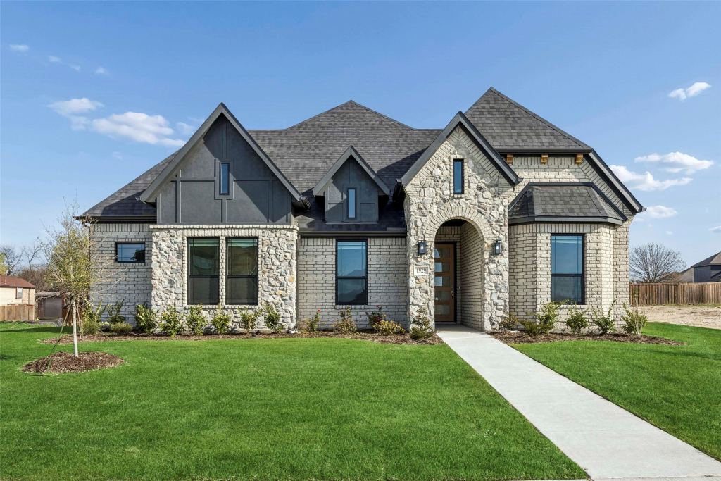 1929 Comanche Drive