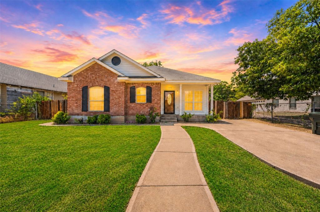 1206 N 15th Street, Waco, TX 76707 — photo 1