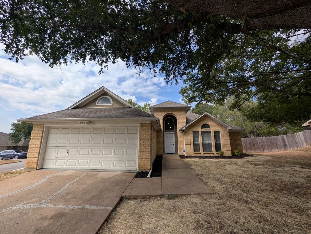 4901 Dax Drive, Fort Worth, TX 76135 — photo 1