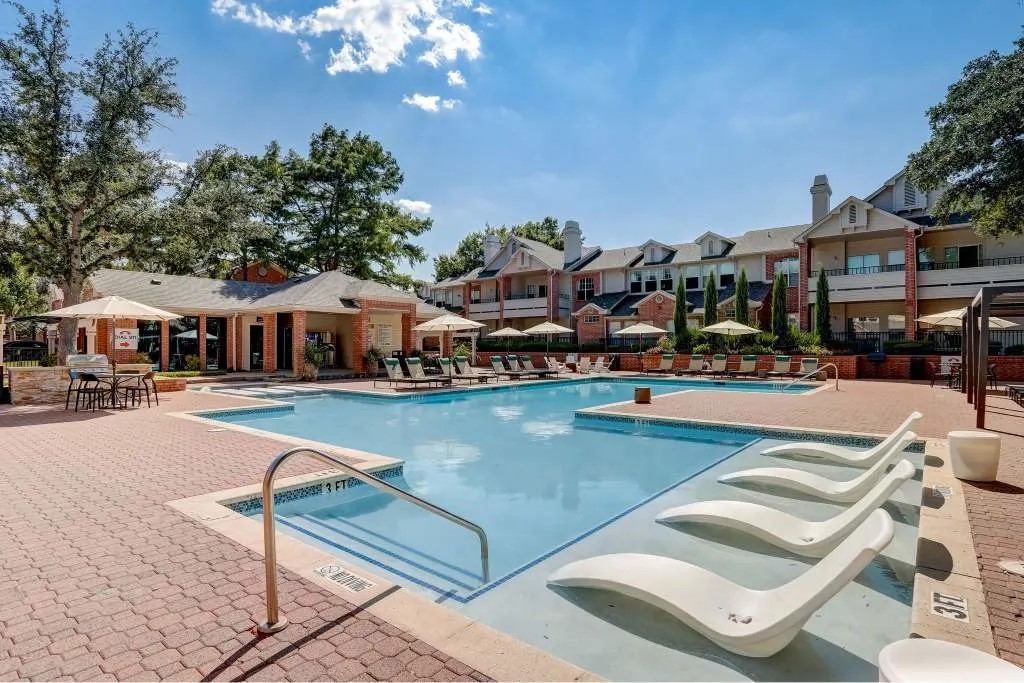17250 Knoll Trail Drive 1605, Dallas, TX 75248 — photo 1