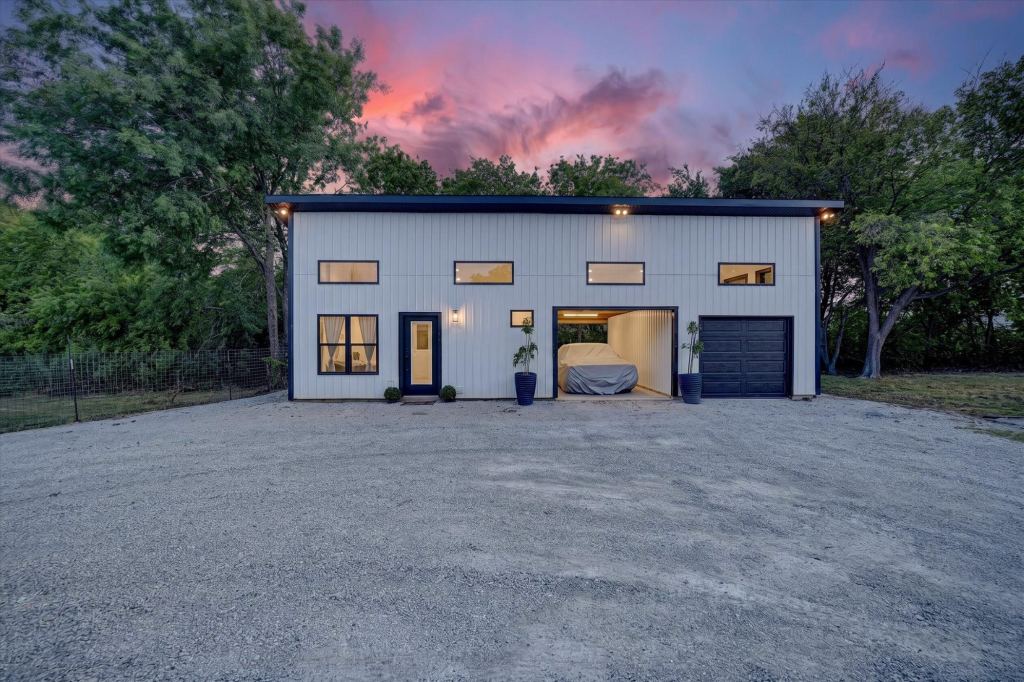 10651 Old Cleburne Crowley Junction A, Crowley, TX 76036 — photo 1