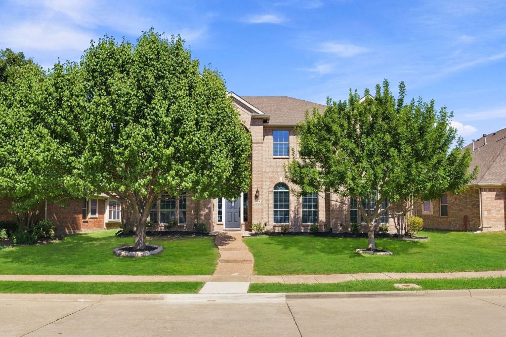 8124 Peacock Lane