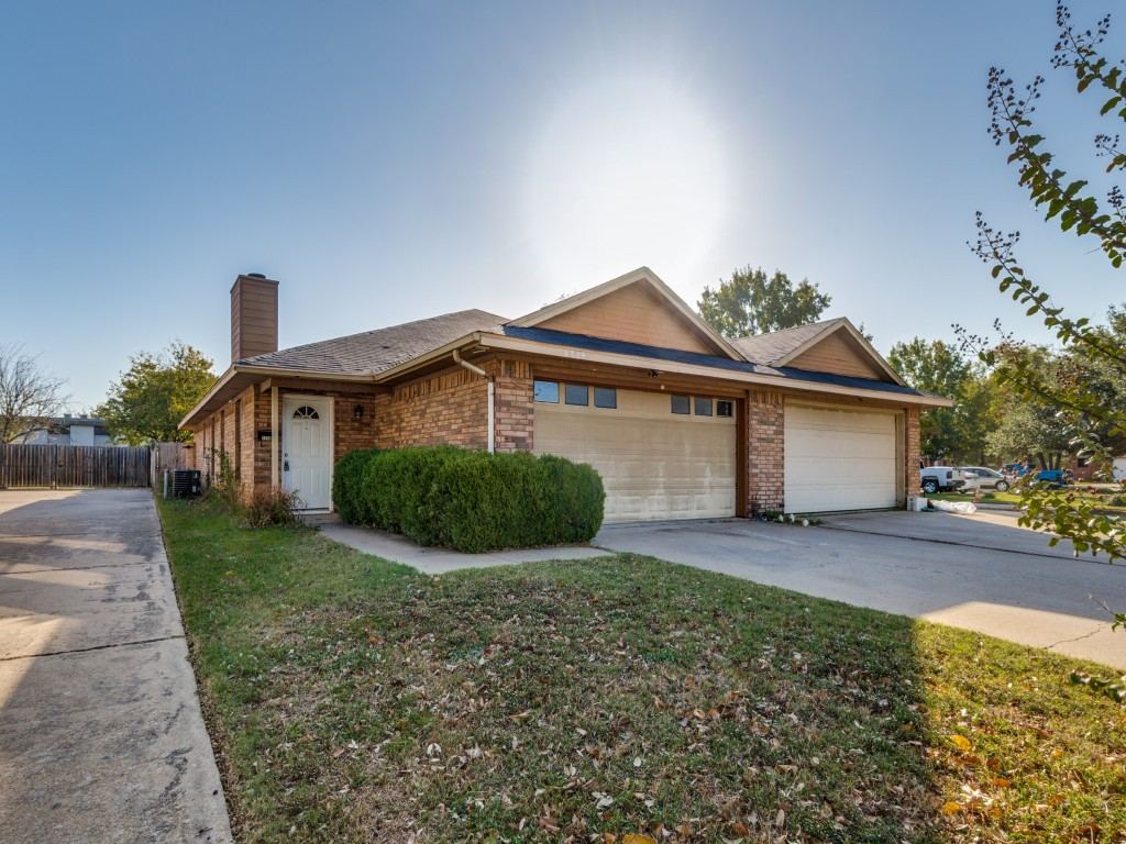 1228 English Street, Irving, TX 75061 — photo 1