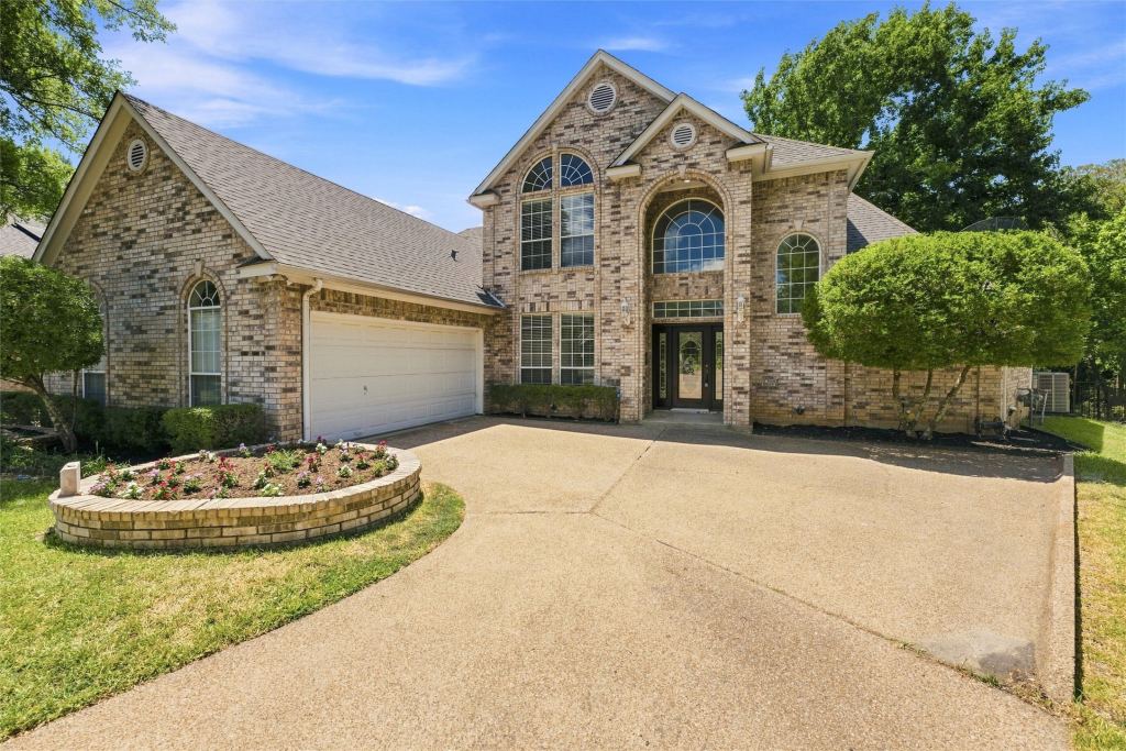 4 Amen Corner Court, Mansfield, TX 76063 — photo 1