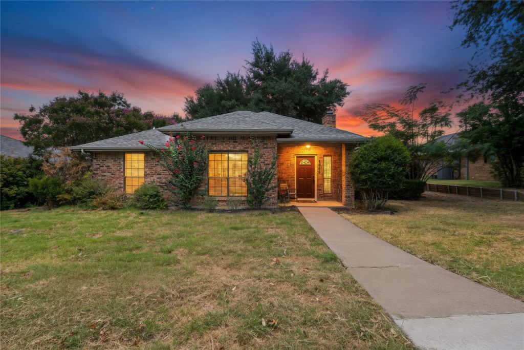 1006 Ridgeview, Carrollton, TX 75007 — photo 1