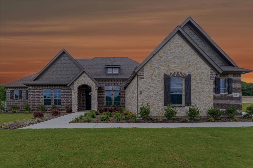 528 Lantana Drive