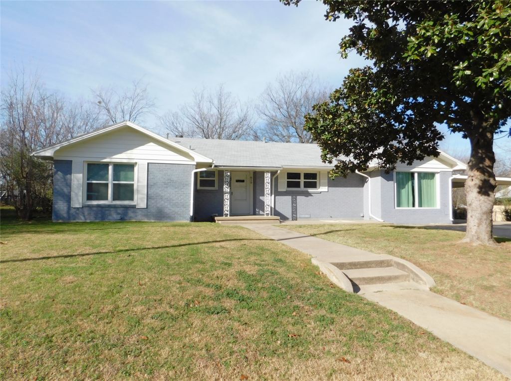 819 Thomas Street, Denton, TX 76201 — photo 1
