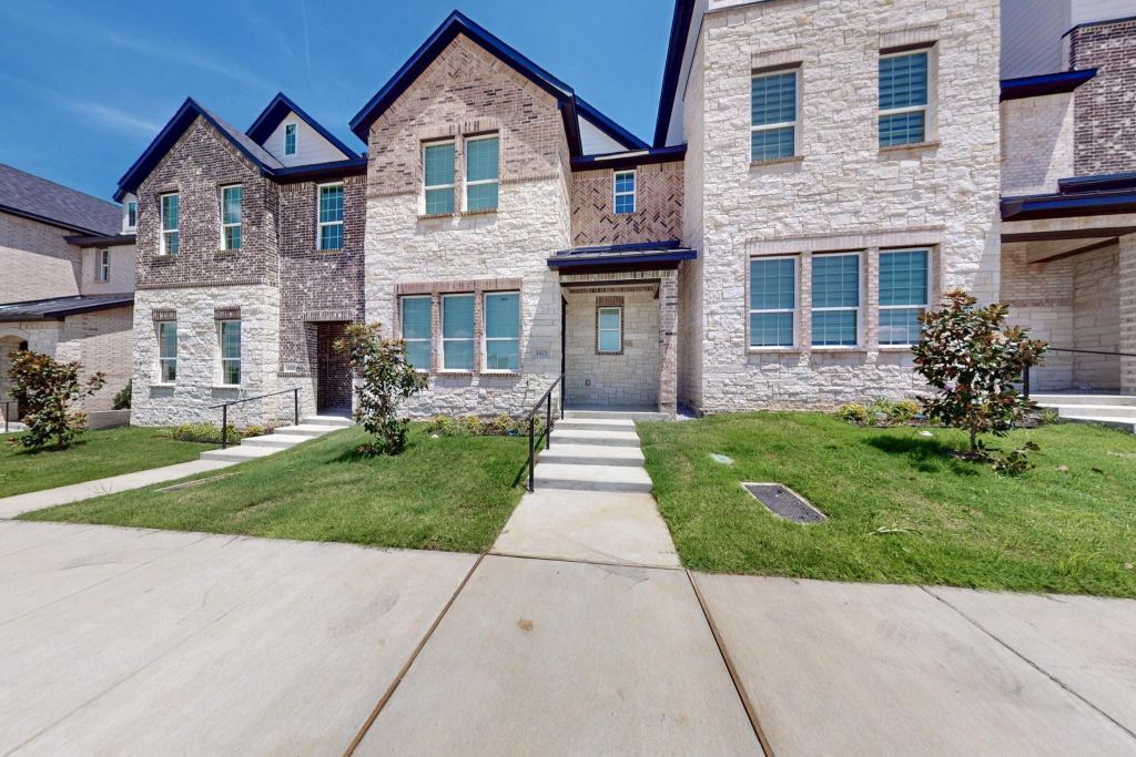 3425 Sanjeev Drive, Irving, TX 75060 — photo 1
