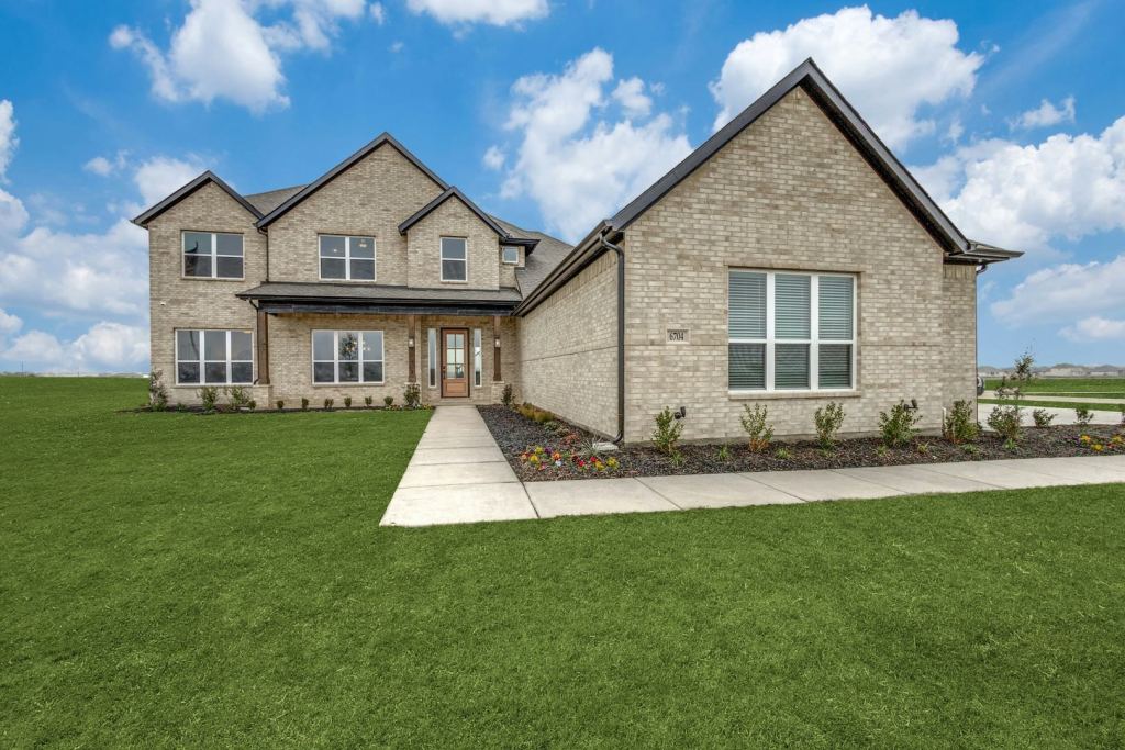 6704 Bassett Lane