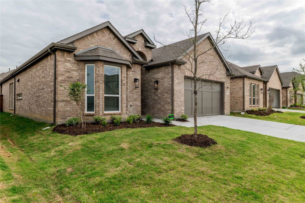 6253 White Creek Drive, Celina, TX 75009 — photo 1