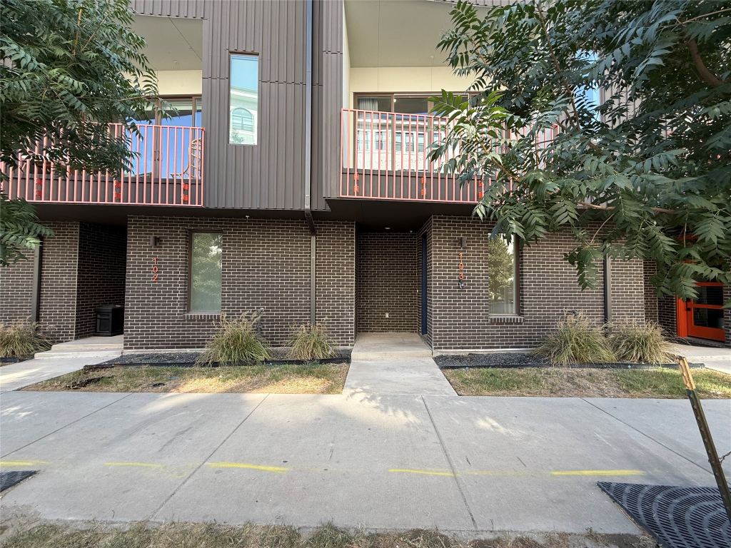 236 Melba Street 103, Dallas, TX 75208 — photo 1